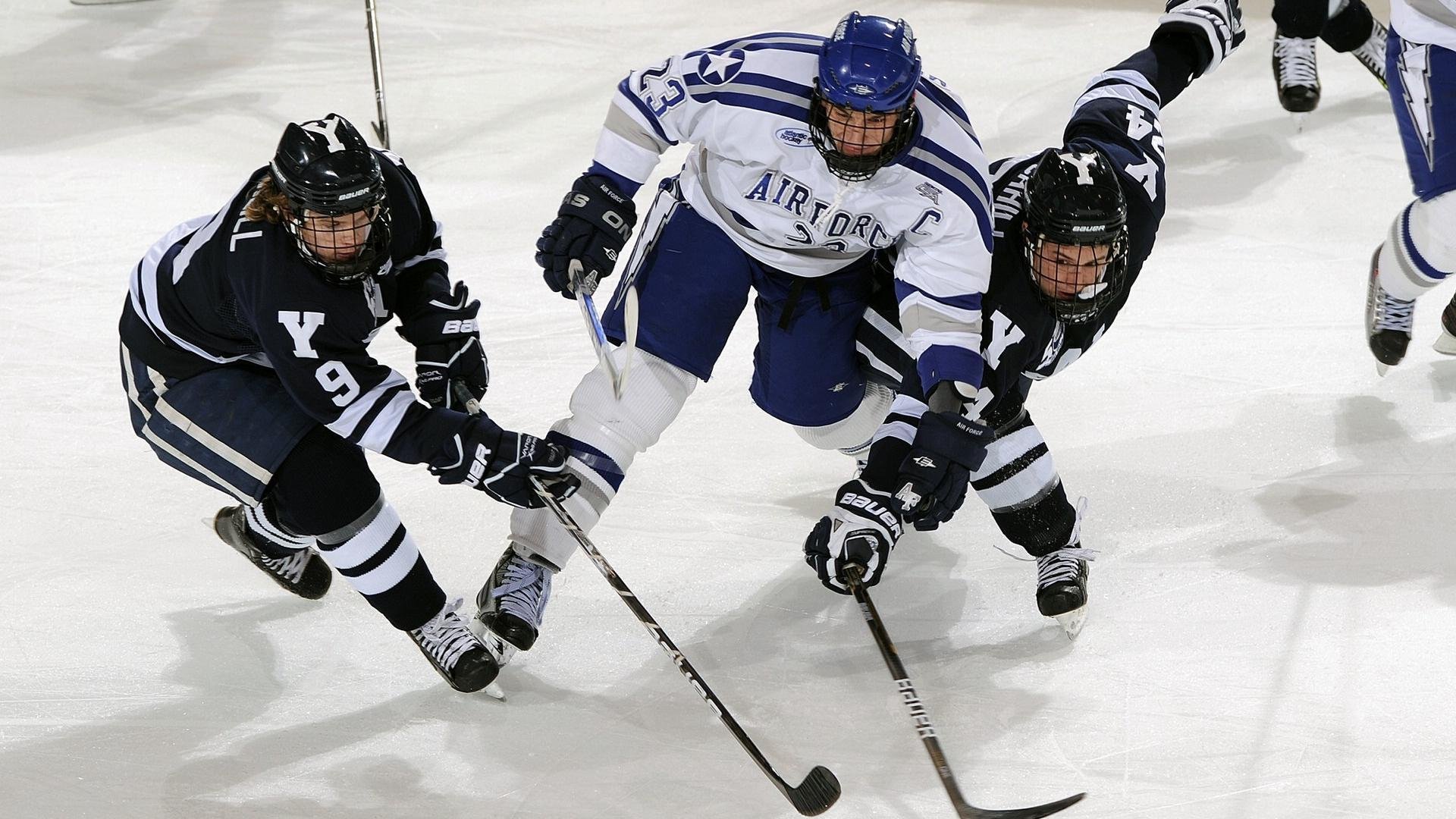 反败为胜引爆全场！，Rookie意外战胜拜仁赢得满堂喝彩